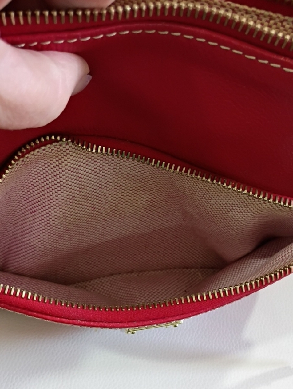 Dooney & Bourke Red Leather Crossbody with Gold Plaque And Adjustable Strap - Picture 6 of 7